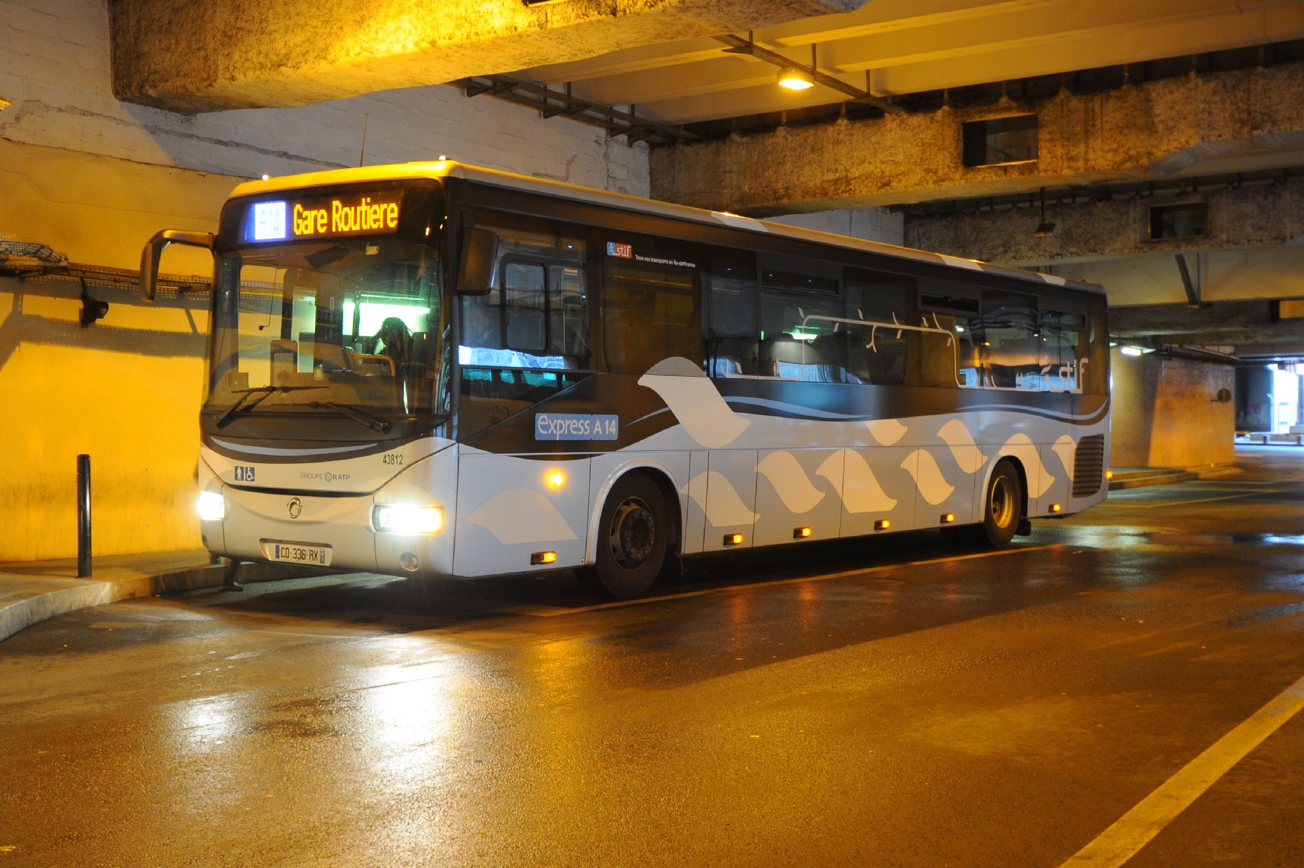 Bus A14 Mantes La Jolie La Défense Ligne Express A14 - Defense-92.fr