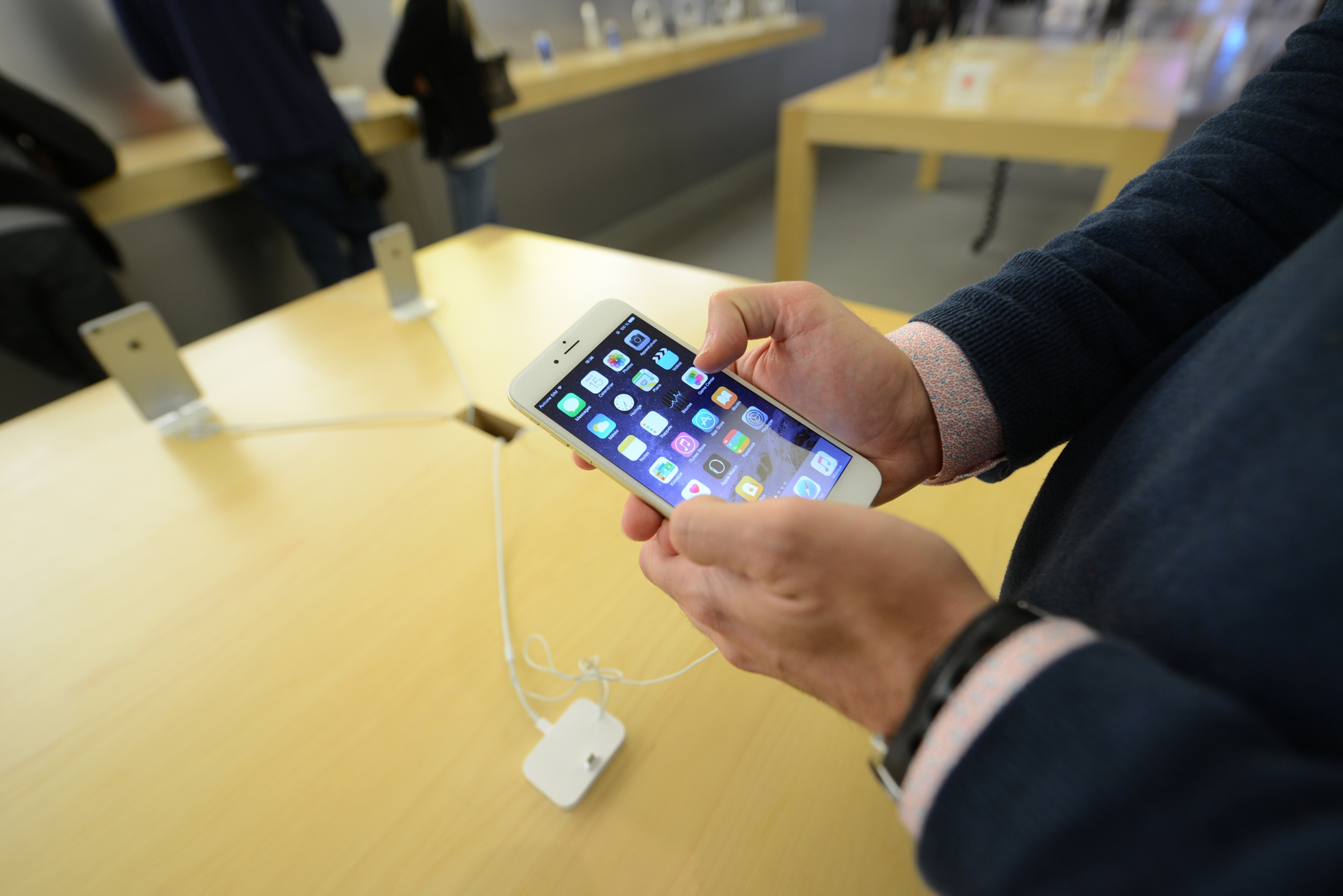 Un iPhone 6 Plus - Defense-92.fr