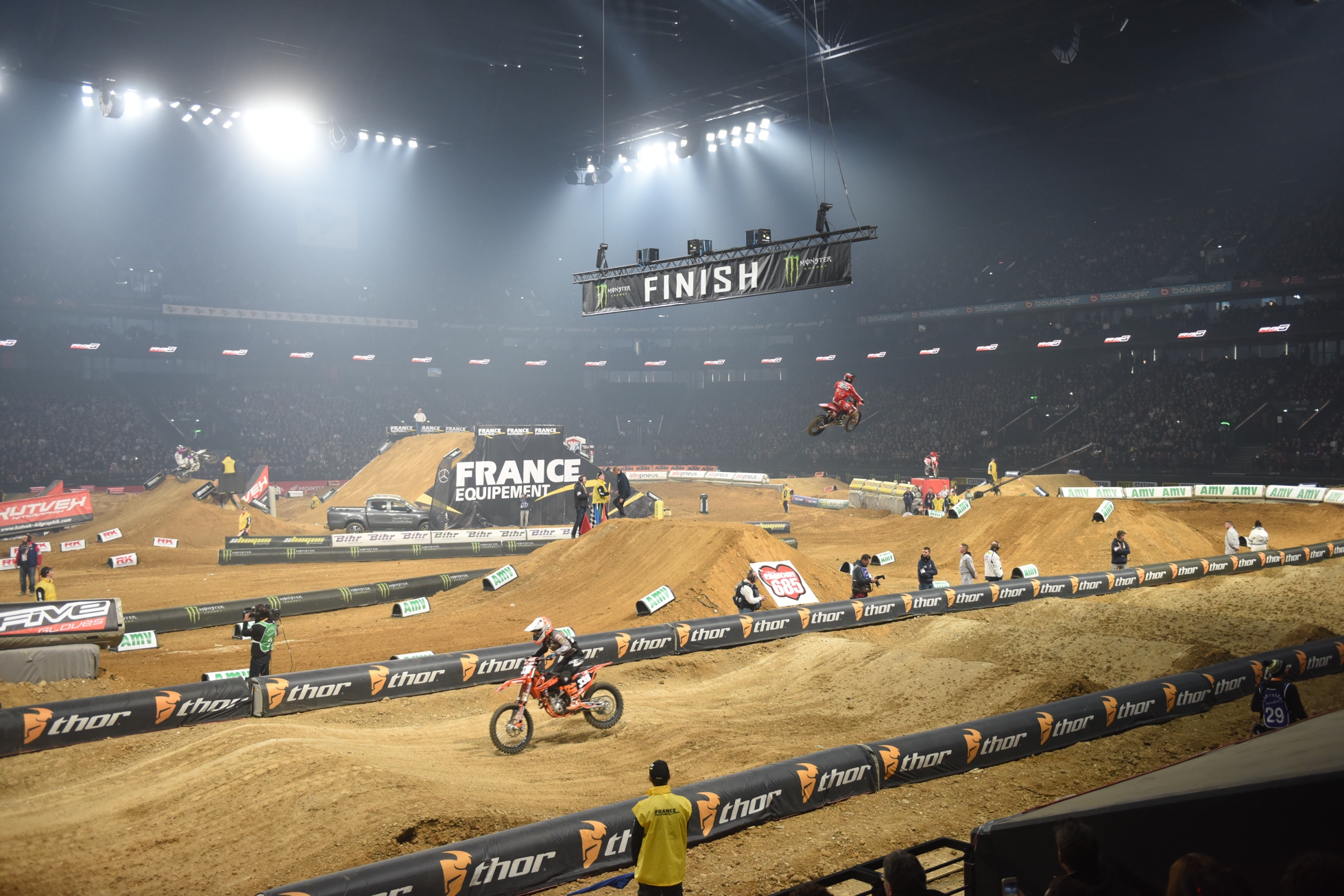 Le Supercross fait son retour à l’arena la semaine prochaine Defense