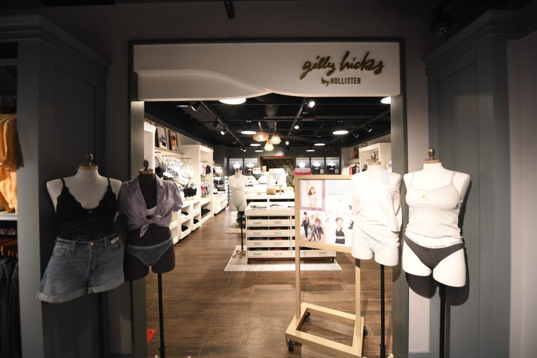 L’américain Hollister et ses tenues décontractées débarque à La Défense ...