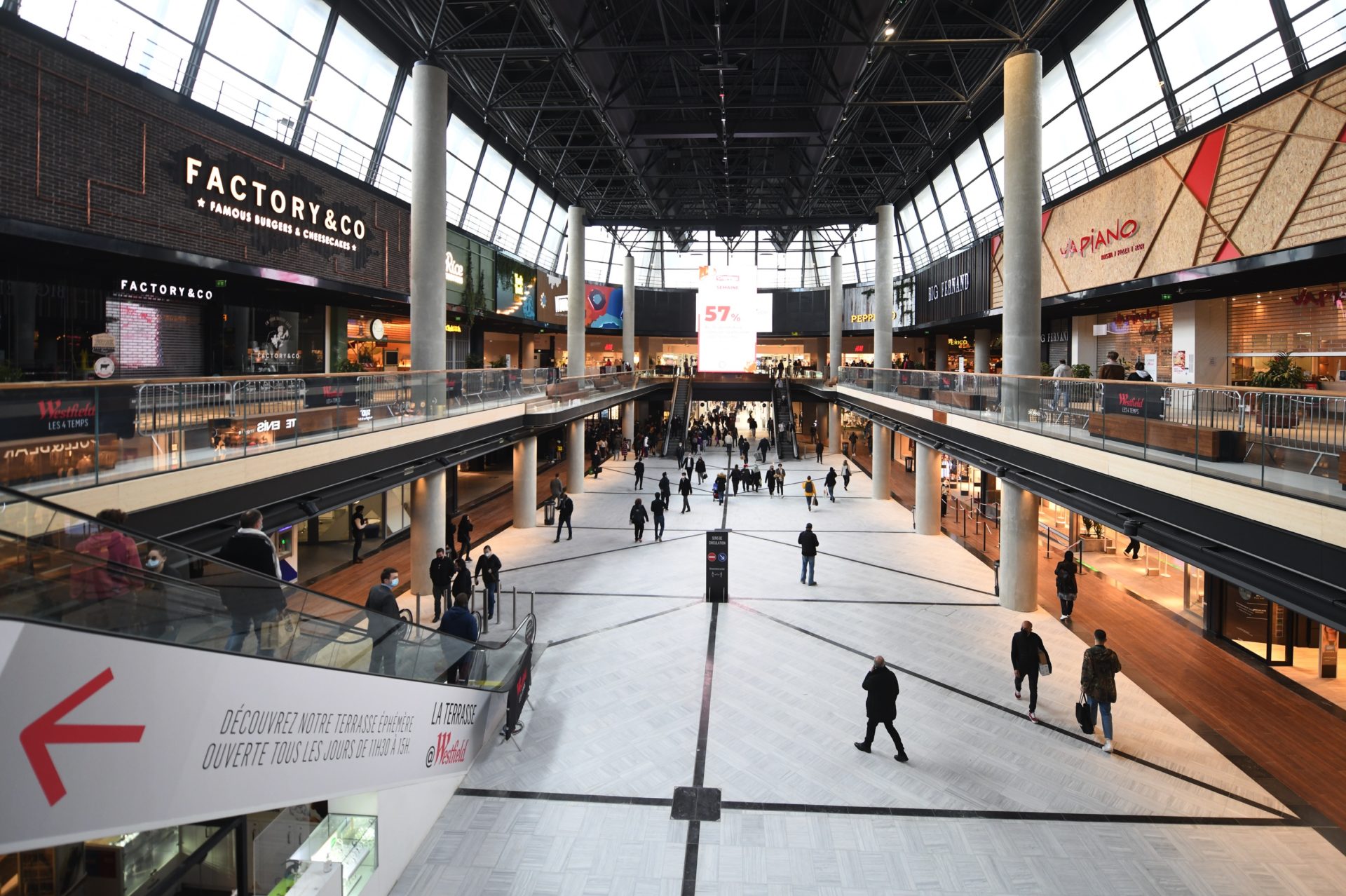 Le shopping a repris ses droits au Westfield Les 4 Temps Defense92.fr