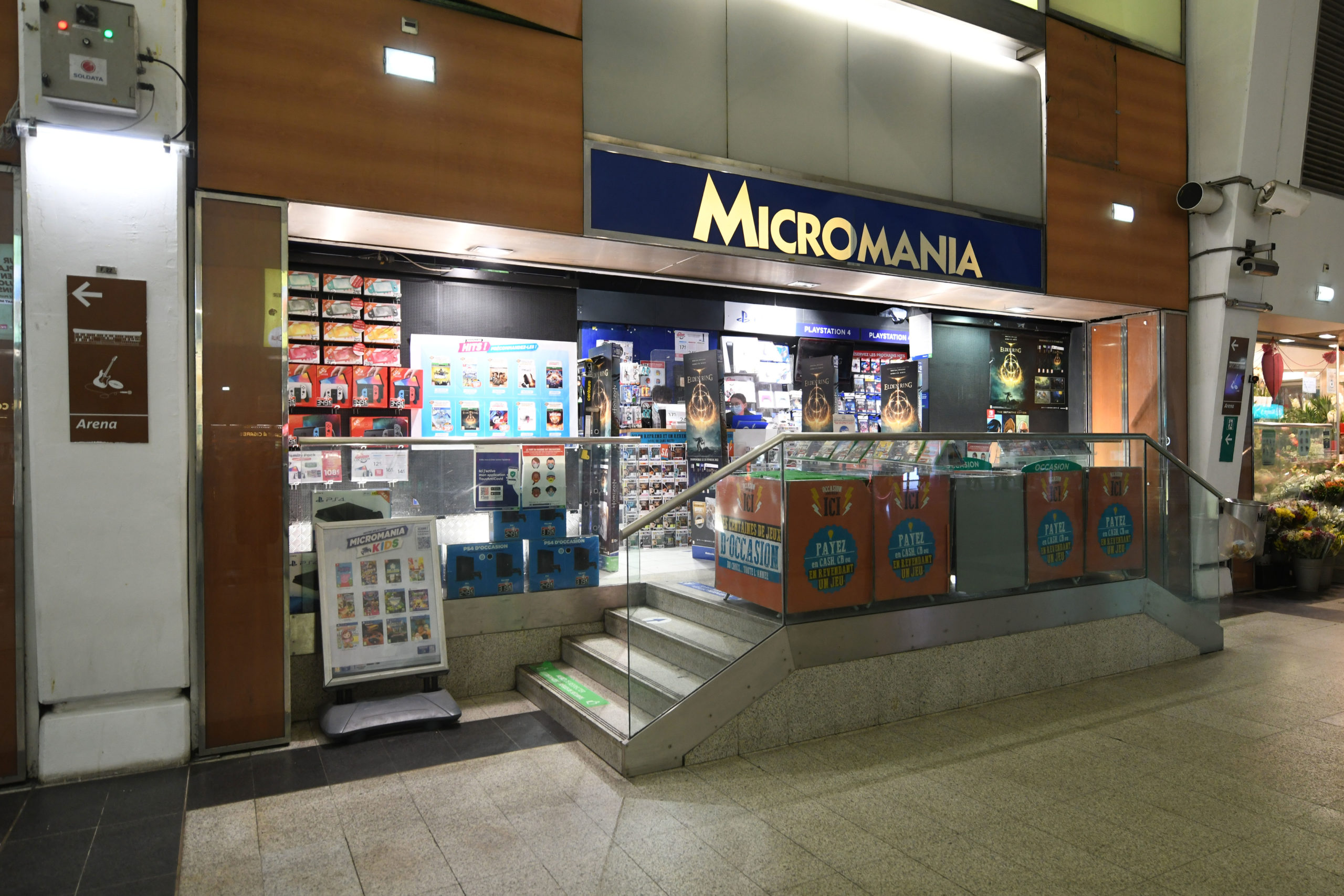 micromania la defense niveau 1