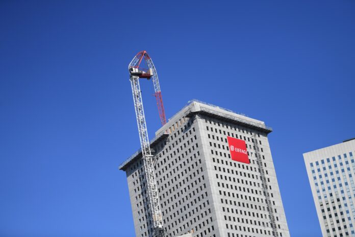 La flèche de la grue du chantier de la tour Hopen a été sécurisée - Defense-92.fr