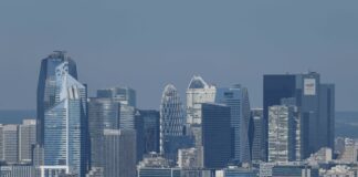 Pour l’insoumise Danièle Obono, l’argent de la drogue passe par « les grandes tours de La Défense »