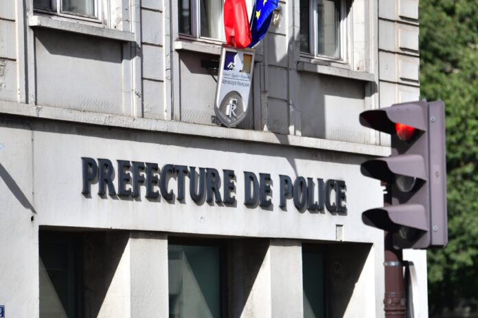 La préfecture de police de Paris a limogé l'étudiant après la découverte de ses propos sur X - Defense-92.fr
