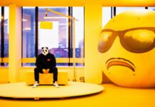 Visitez le Zoo Art Show avec son fondateur, le « Maréchal Panda »