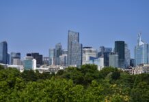 La Défense poursuit sa décarbonisation