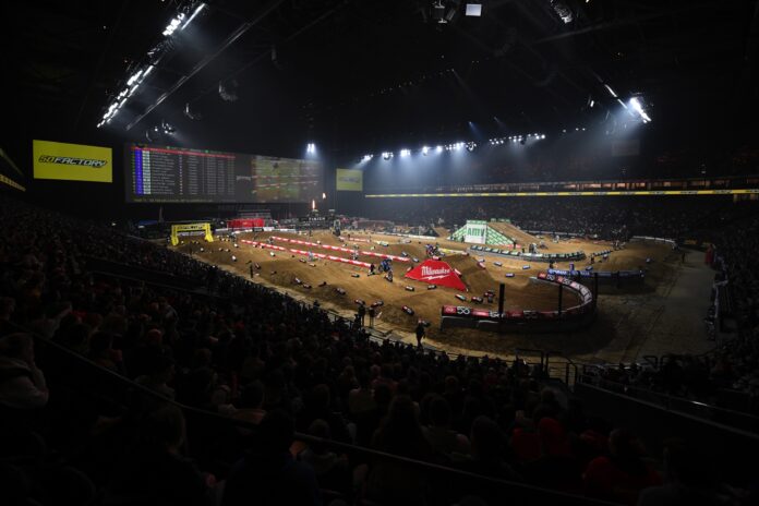 L'édition 2025 du Supercross de Paris se déroulera les 15 et 16 novembre à Paris La Défense Arena - Defense-92.fr