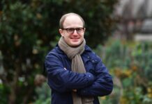 Municipales 2026 : Cyprien Ronze-Spilliaert porte une liste de gauche anti-LFI à Courbevoie