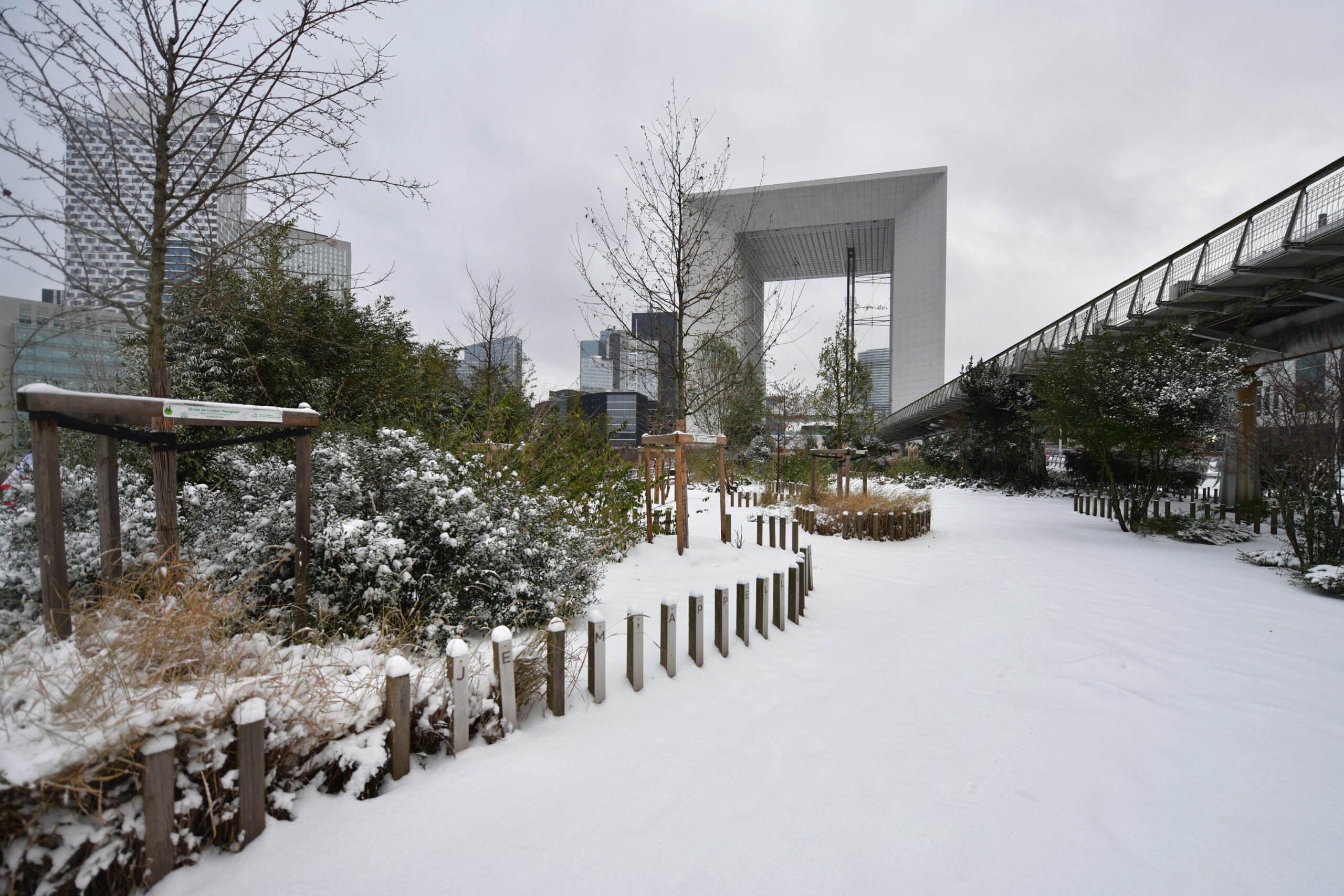 La Défense sous la neige pour la deuxième fois de la semaine