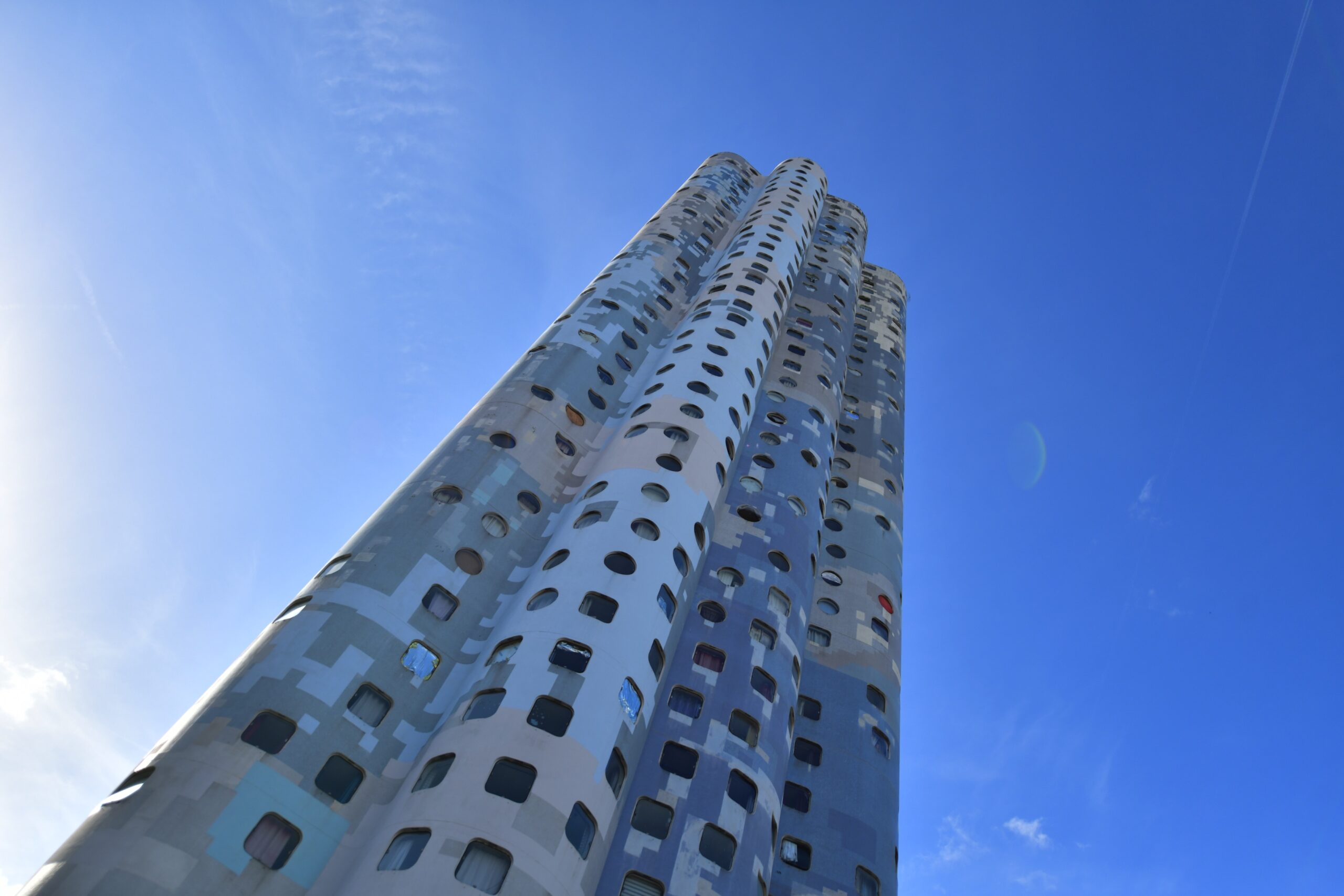 Nanterre : une femme meurt après une chute depuis le 23e étage d’une tour de Pablo Picasso
