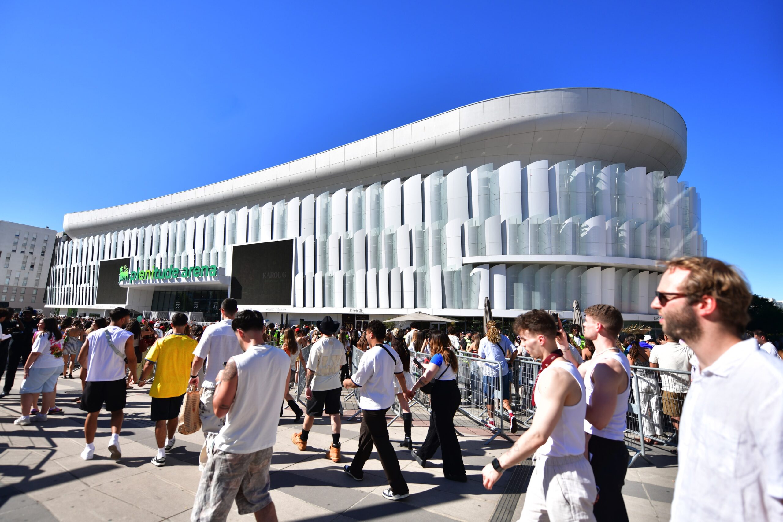Sa tentative de s’incruster sans billet au concert de Céline Dion a échoué