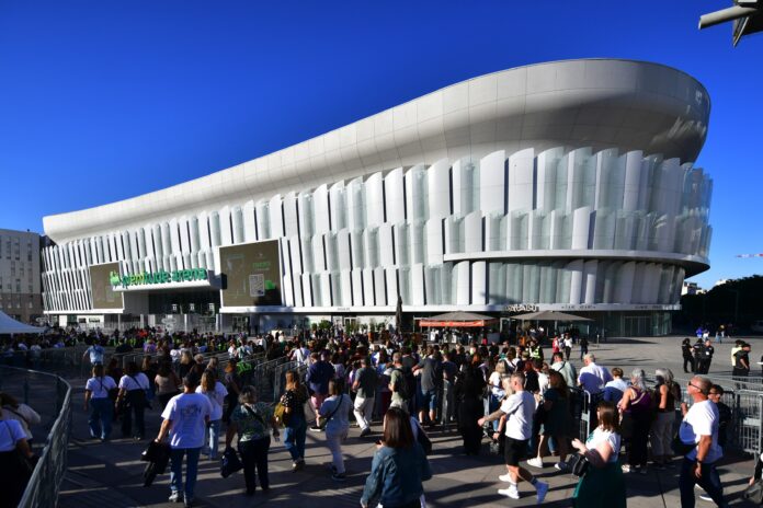 Live Nation a annoncé avoir finalisé l'acquisition de la Plenitude Arena - Defense-92.fr